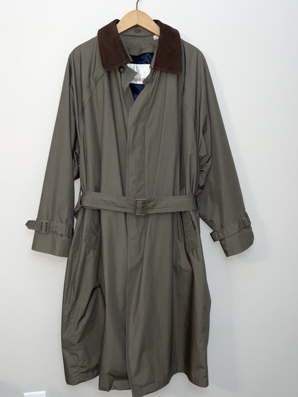 London Fog 40S Mens Trenchcoat Wool Lined, Belt Leather Collar Excellent